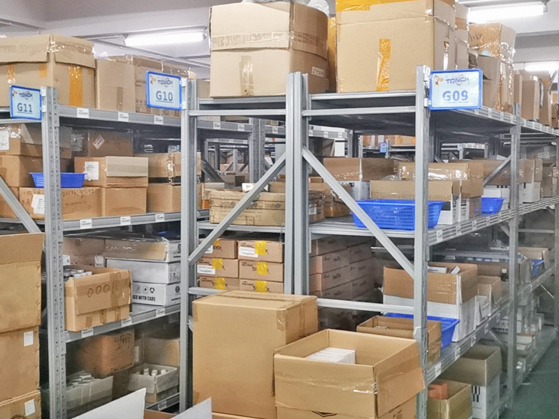 仓库货架展示